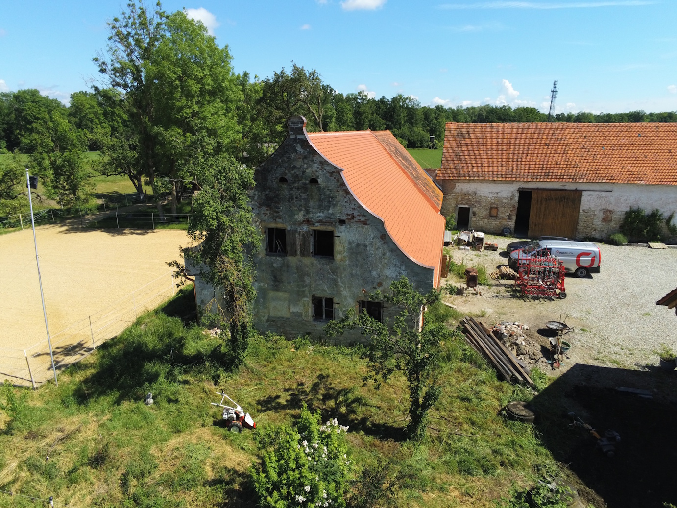 Nach der Renovierung des Denkmals (2024)